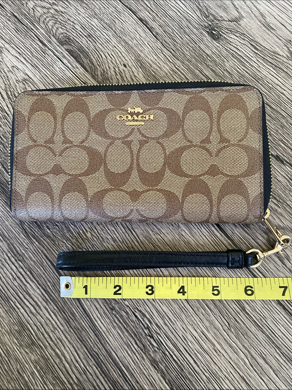 Coach Brown Tan Signature Zip Wallet Wristlet - Picture 16 of 16